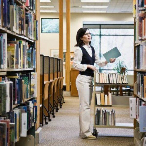 Academia para oposiciones de Administración en Valencia - biblioteca