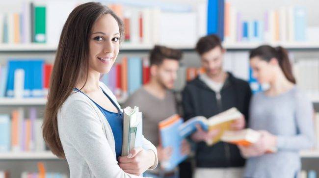 clases de inglés en Valencia – chica de azul clases de inglés en Valencia - chica de azul