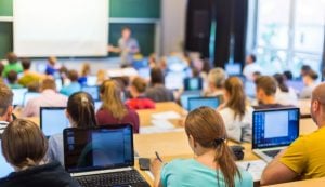 clases de repaso de universidad en Valencia - ordenadores