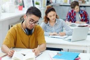 Academia para preparar selectivo en Valencia - alumnos