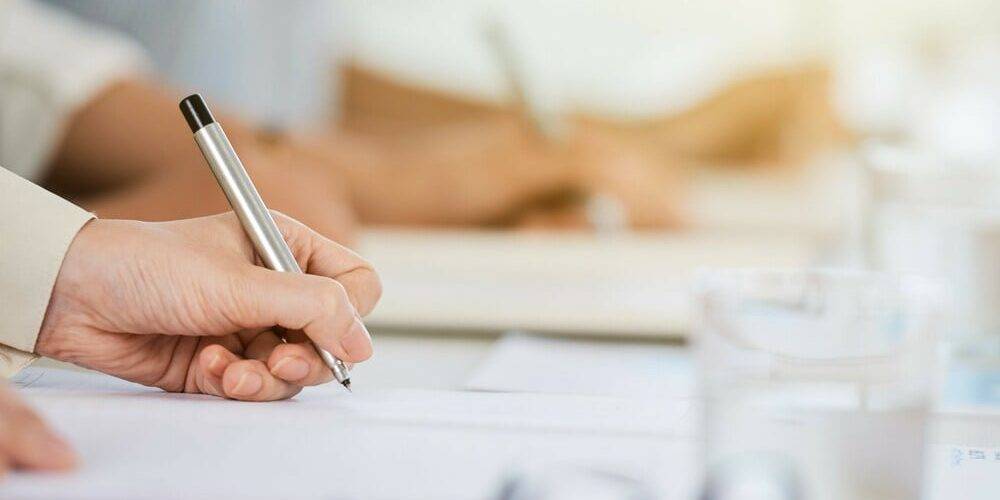 Academia para preparar selectivo en Valencia – manos Academia para preparar selectivo en Valencia - manos