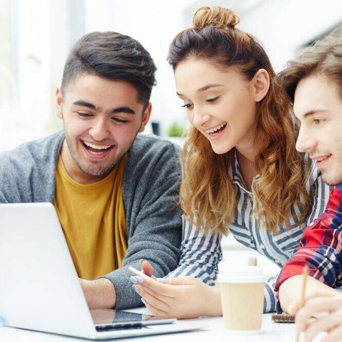 Oposiciones para profesorado en Valencia - Ordenador