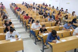 academia para preparar la selectividad en Valencia - examen