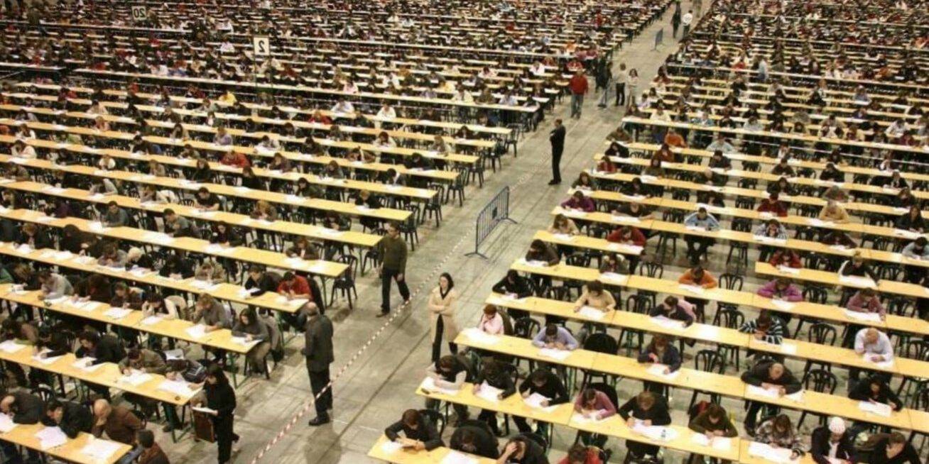 oposiciones a profesorado en Valencia – sala llena oposiciones a profesorado en Valencia - sala llena