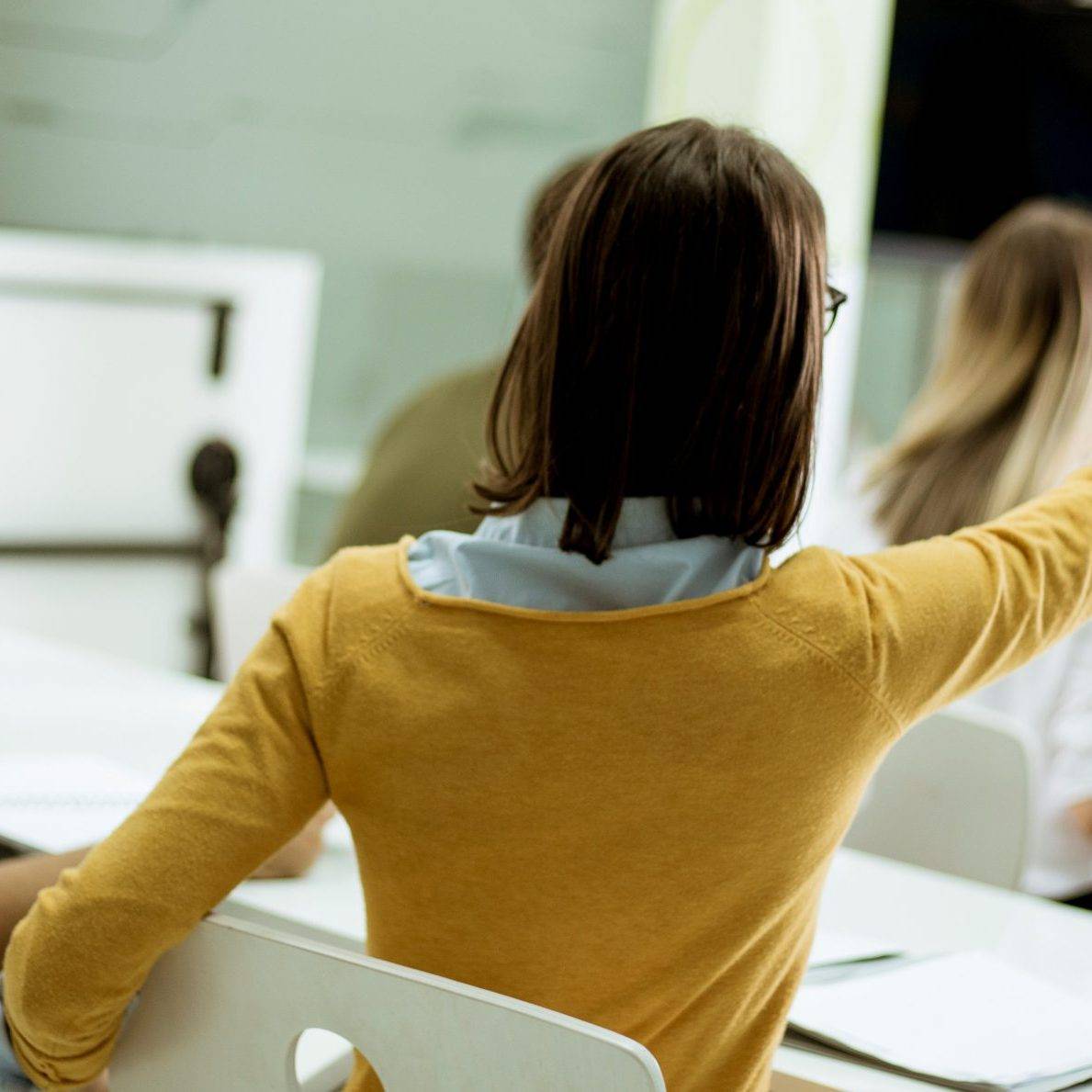 academia oposiciones en Valencia – sueter amarillo academia oposiciones en Valencia - sueter amarillo