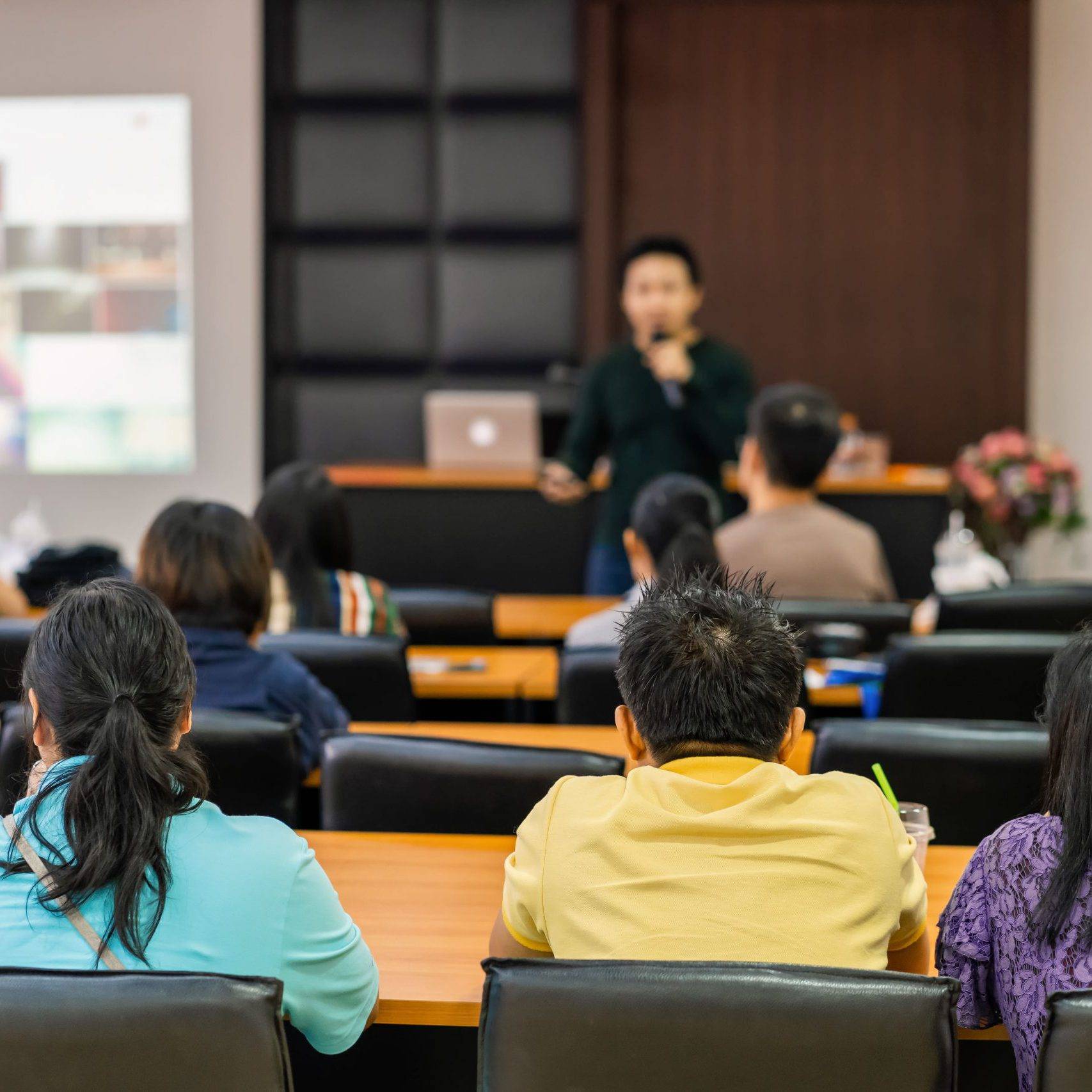 academia oposiciones hacienda – clases v