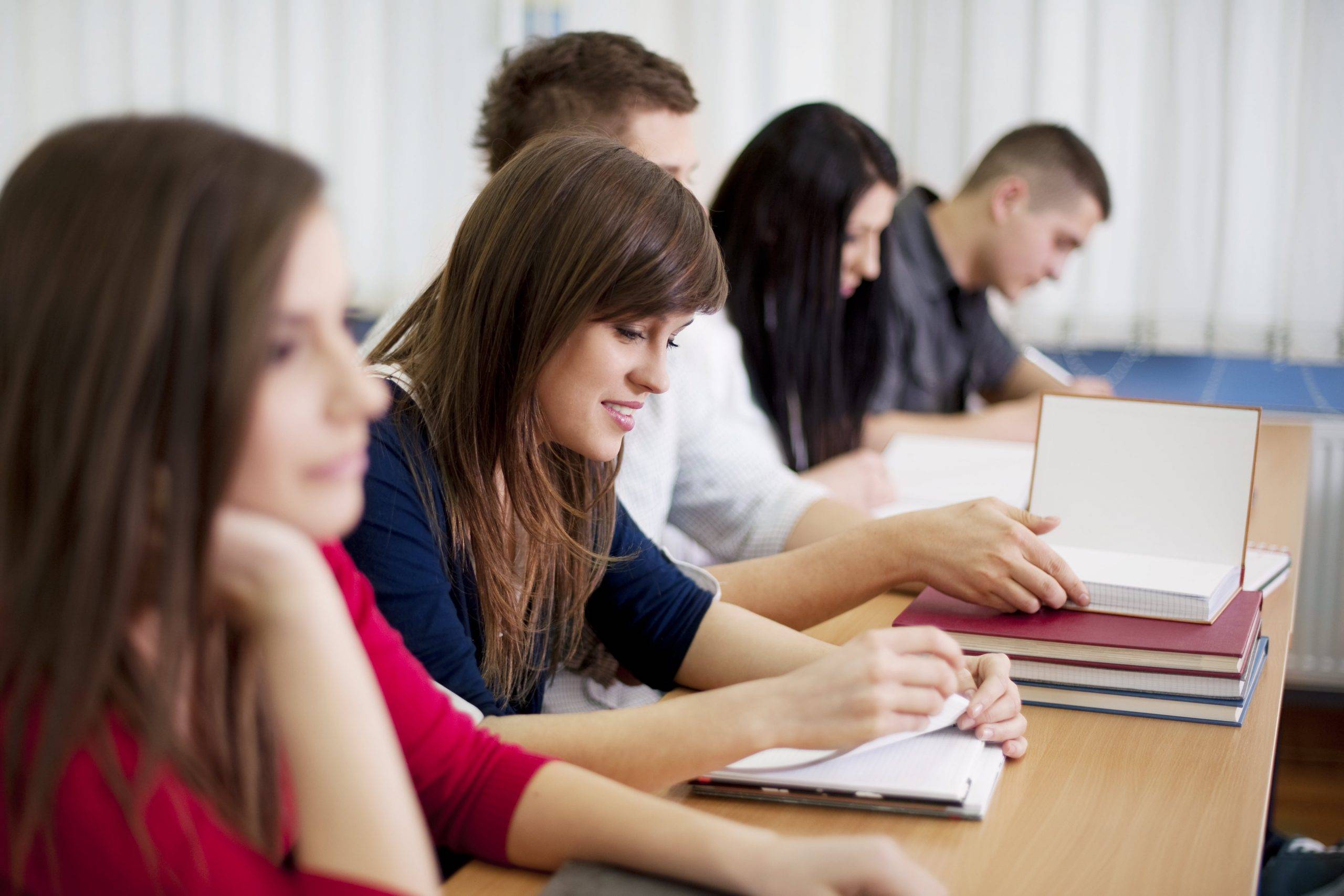 academia de inglés en Valencia - estudiando