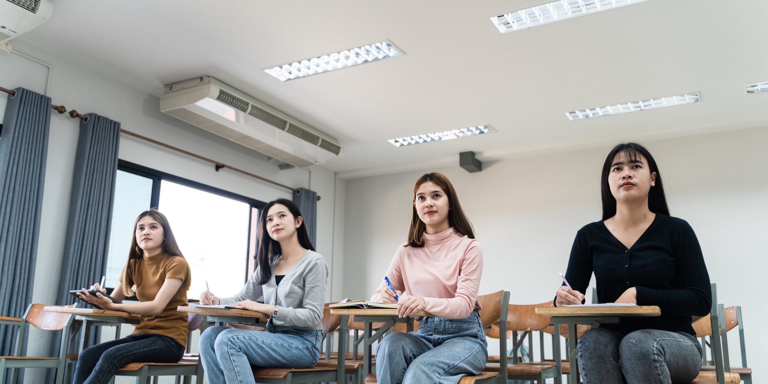 cursos de inglés en valencia – GRupo de estudiantes reducido cursos de inglés en valencia - GRupo de estudiantes reducido