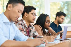 examen oficial de ingles en valencia - Prestando atención