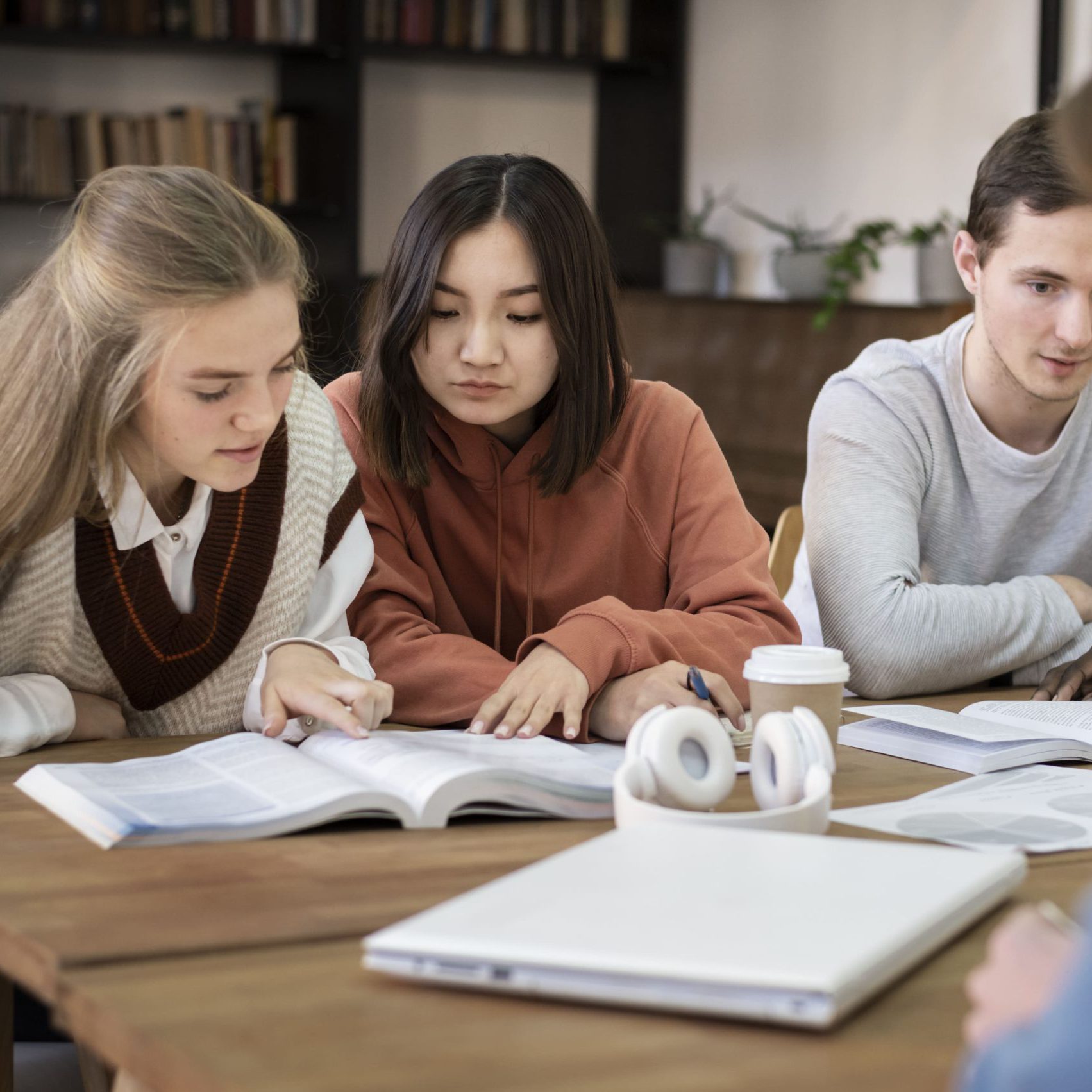 cursos de ingles en valencia – estudiando en grupos personalizados cursos de ingles en valencia - estudiando en grupos personalizados