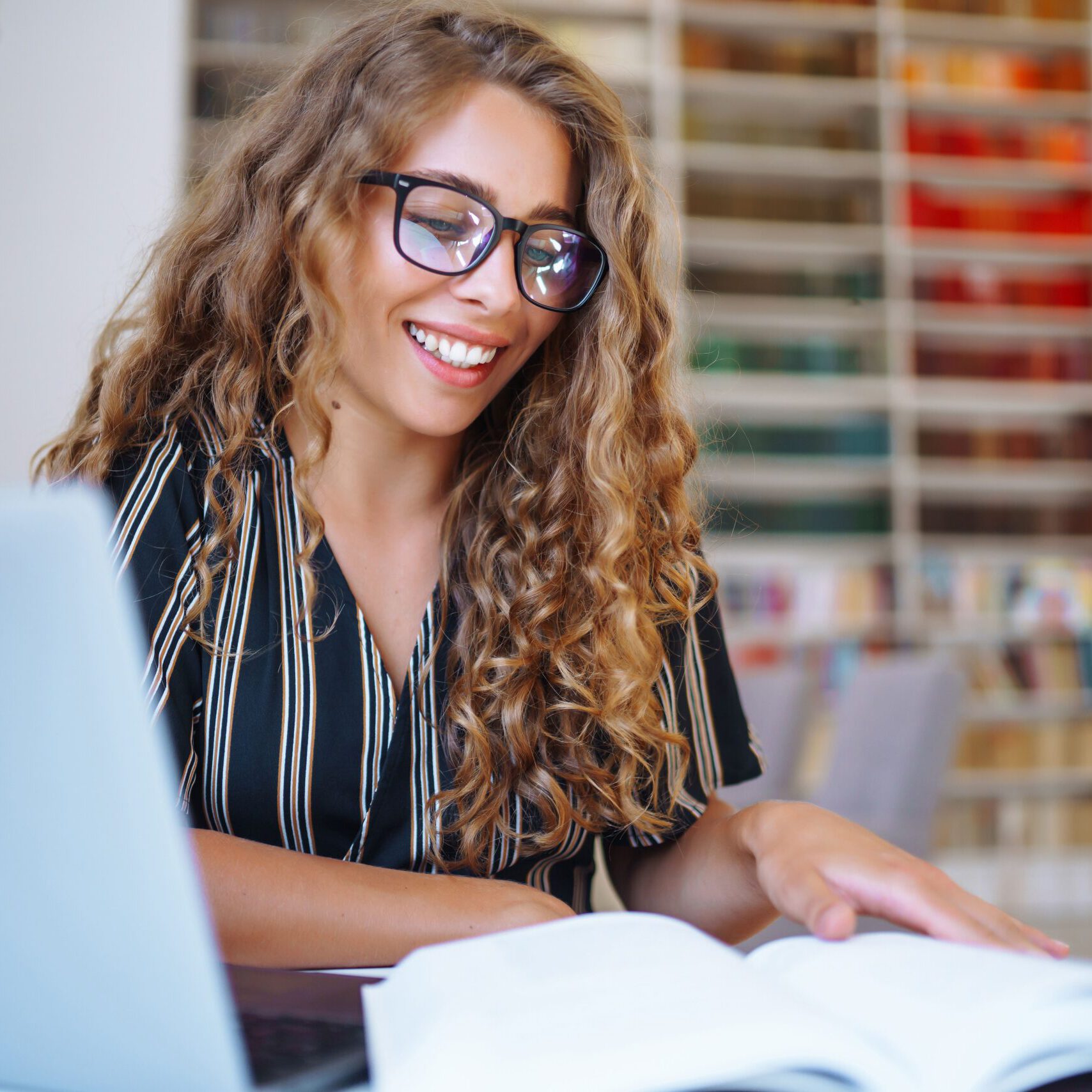academia oposiciones en valencia – estudiante academia oposiciones en valencia - estudiante