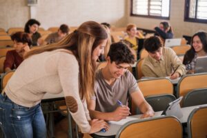 centro de ingles en valencia - ayuda de compañeros