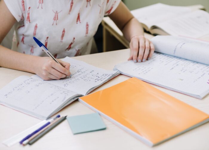 clases de ingles en valencia - con material de apoyo